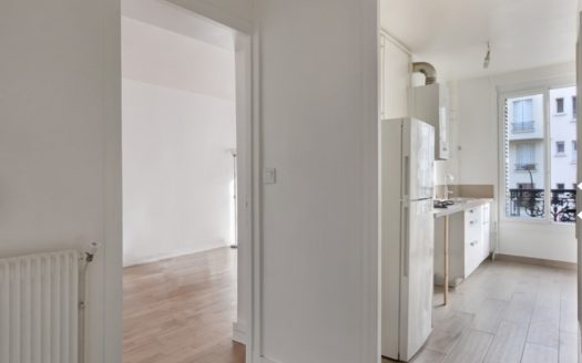 A VENDRE APPARTEMENT 50m2 / 2 pièces / Paris 18 ème