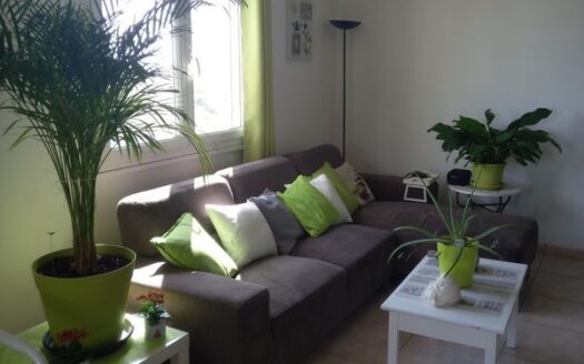 Vend appartement T3 . 77 m²