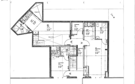 Immeuble de rapport centre ville Corbeil-Essonnes (6 apparts loués / 39,2 k/an indexé / inflation). Prix négociable