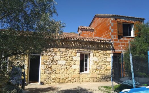 Très belle maison de campagne à finir de restaurer