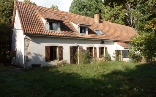 Belle maison ancienne rénovée avec goût (ancien presbytère) 158m², 6 pièces, 4 chambres