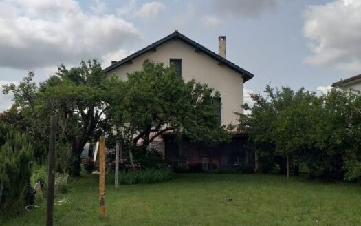 Maison individuelle avec jardin