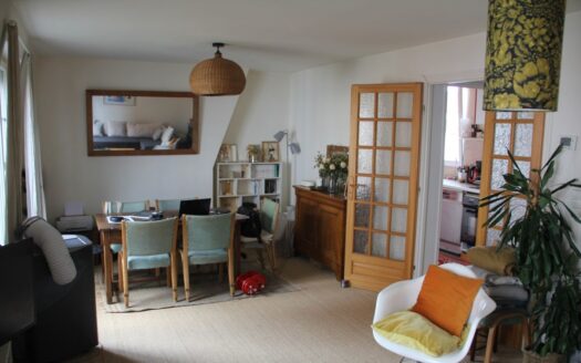 Appartement sous les toits, quartier familiale