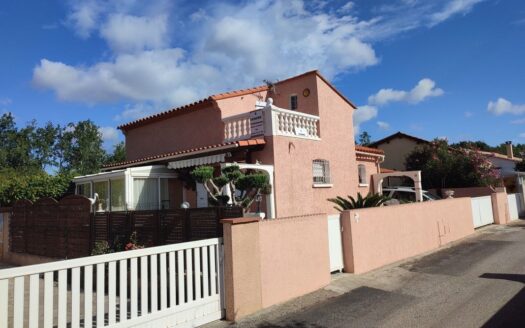 Jolie maison traditionnelle proche mer avec garage parking