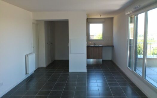 IDEAL COUPLE OU INVESTISSEUR APT T3 BBC de 86,65 m2