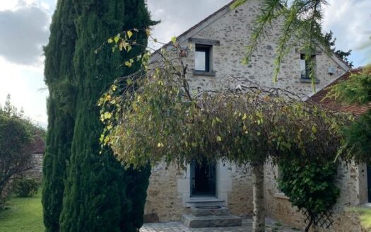 Maison briarde avec piscine