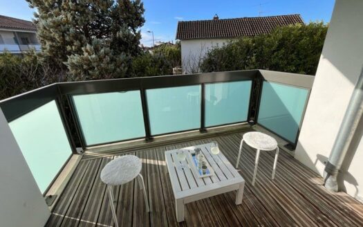 Agréable 3 pièces 62 M2, terrasse, parking