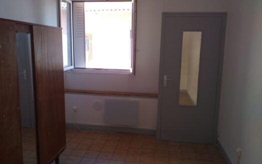 Appartement t3 65 m² à aubenas