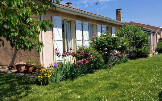 MAISON avec piscine