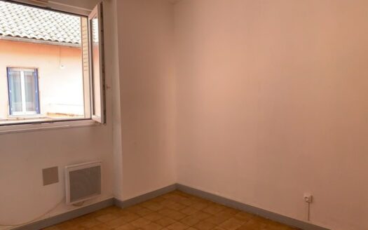 Appartement t3 65 m² à aubenas