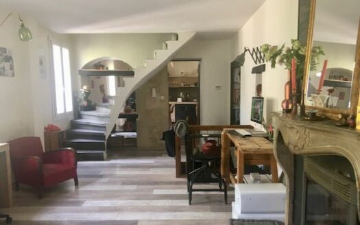 Appartement Duplex 90 m2 Dijon Centre Historique Calme sur cour intérieure