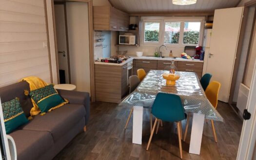 Chalet dans camping les iles