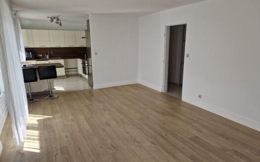 Bel appartement 73 m 3 pièces récemment rénové (aucun travaux à prévoir)