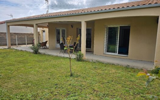 Plain pied 4 chambres 122 m² terrain 599 m2