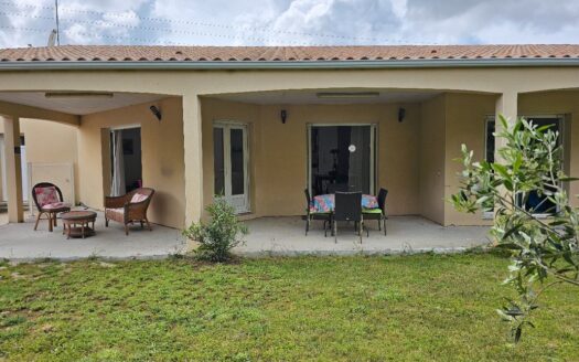 Plain pied 4 chambres 122 m² terrain 599 m2