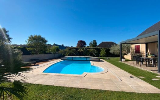 Maison avec piscine à Pontacq