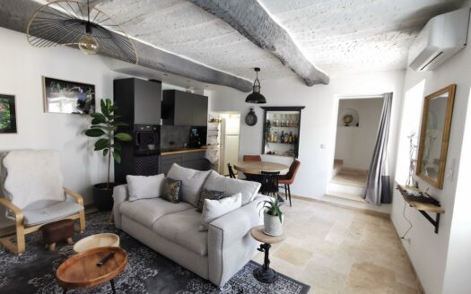 1/3  Maison de Village 4 pièces – 90 m² – Coeur de Village – Villeneuve-Loubet