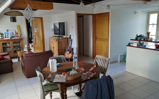 APPARTEMENT 3chambres , parking privatif, proche de toutes commodités , balcon/terrasse 9m²