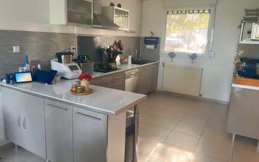 Maison 5 pièces 105m2 + garage – proche Mâcon