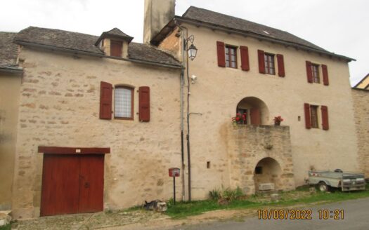 Maison de  CARACTERE EN PIERRE