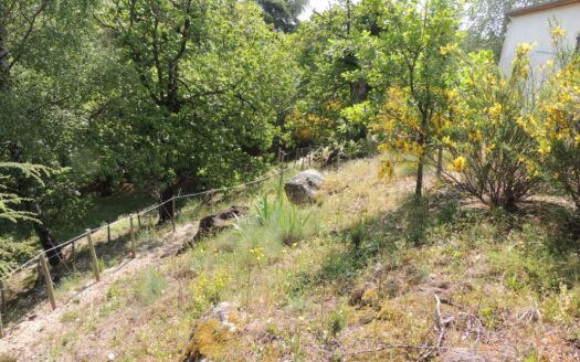 Maison de Charme DE 156 m² à Concoules avec Accès Rivière