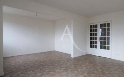 Appartement T4 de 84m² à Blois Sarrazine – 3 chambres, cave de 20m²