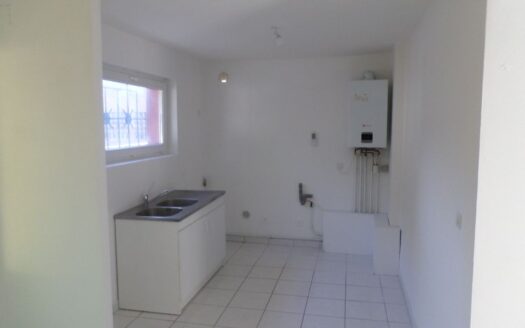 Vends Appartement trois pièces 62.30 Mc et 5 Garages Moyeuvre Grande 57250