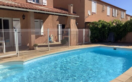 Maison Spacieuse et Confortable à Vitrolles avec piscine