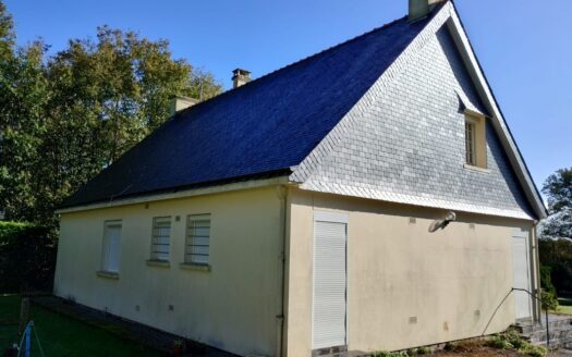 Maison de campagne néo-bretonne 1495m² – 4 chambres, proximité d’Elven 56250