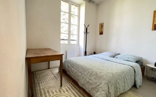 Appartement type 2 Meublé dans Manoir Classé