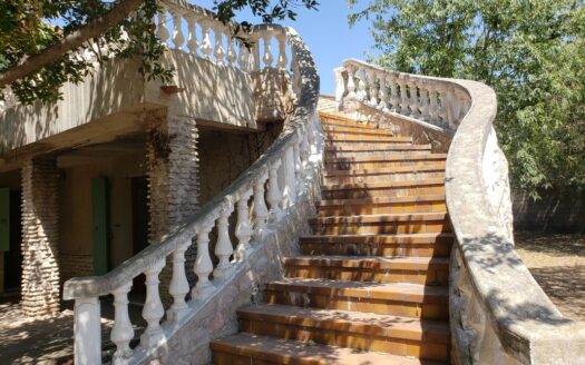 Grande maison dans un quartier recherché à Nîmes