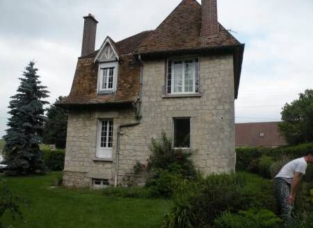 Magnifique maison bourgeoise avec terrain de 2000 m² a batir proche roissy calme tres lumineuse