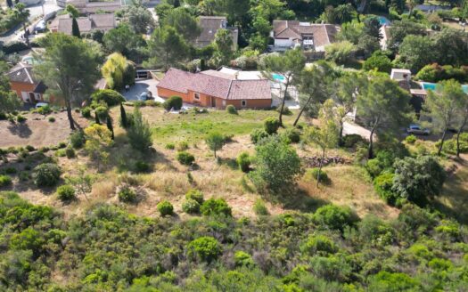 villa plein pied flan colline