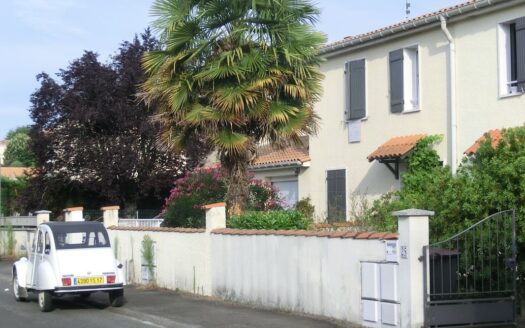 Maison 130m² , 4 chambres avec veranda , terrasse et jardin