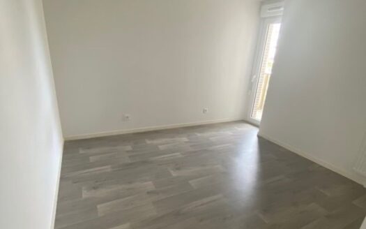 Appartement T2 41,1m2 entre Docks76 et Fac