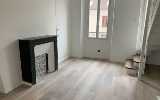 Appartement 2P -DUPLEX 38 m2- centre MELUN 77000