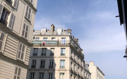 2 pièces 27m2+balcon+cave Paris 18