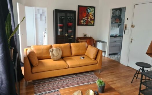 Appartement t2 tours gare 38m2.ideal loc courte duree