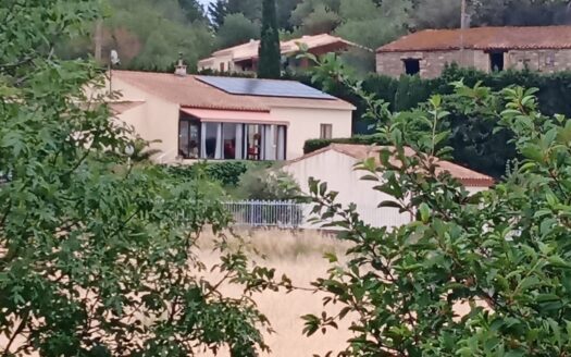 Villa dans le Minervois limite Corbières