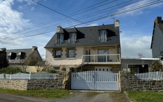 Très belle maison individuelle néo-bretonne de 6 pièces (125 m²)