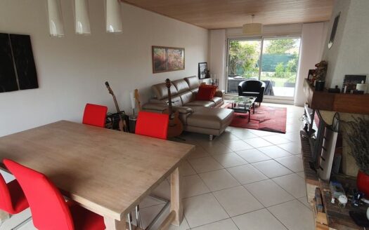 A vendre maison T4 mitoyenne