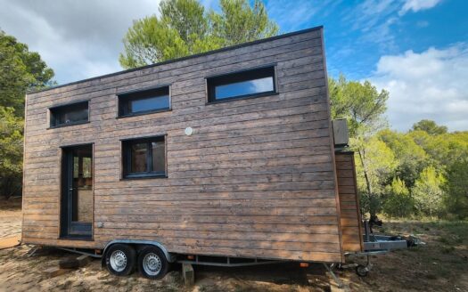 Tiny house