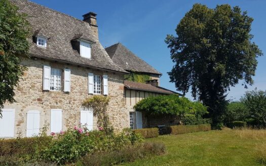 Maison de charme dans le Sud du Cantal