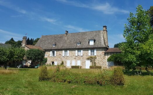 Maison de charme dans le Sud du Cantal