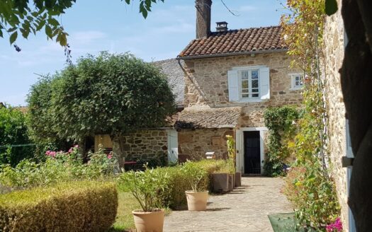 Maison de charme dans le Sud du Cantal