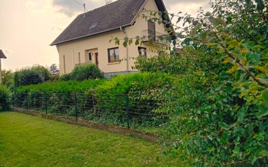 Maison Familiale – Bischoffsheim  Vue sur les environs et la  Forêt Noire