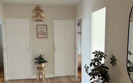 Vend superbe appartement 4 pièces spacieux et lumineux – 70 m² avec balcon et garage