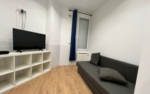 2 studios meublés refait à neuf – 10 min RER – Loyers 1450