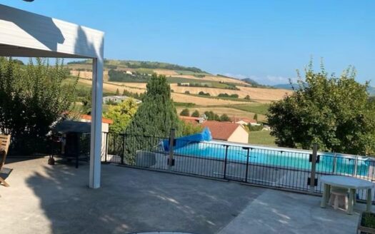 Villa 5 pièces – 176 m²